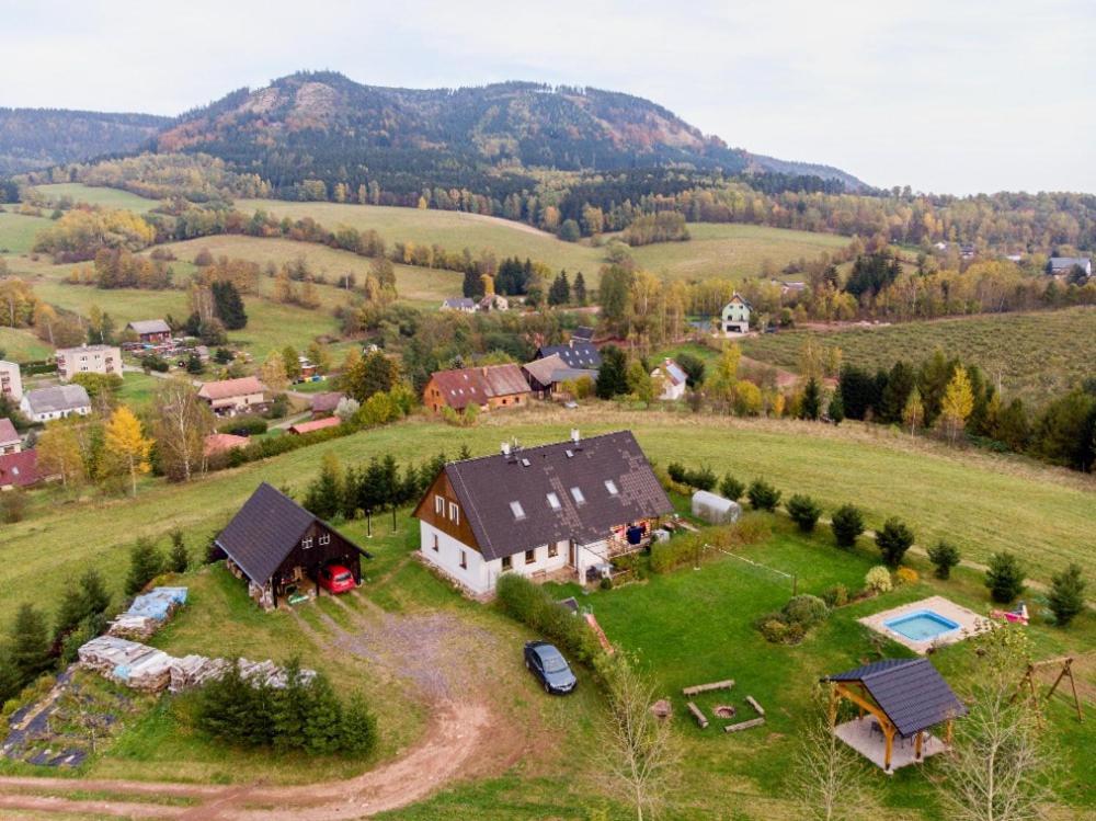 Apartman V Chaloupce Na Vrsku Bernartice  Экстерьер фото
