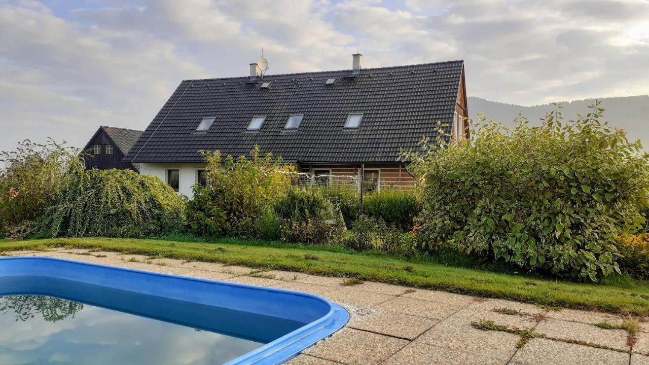 Apartman V Chaloupce Na Vrsku Bernartice  Экстерьер фото