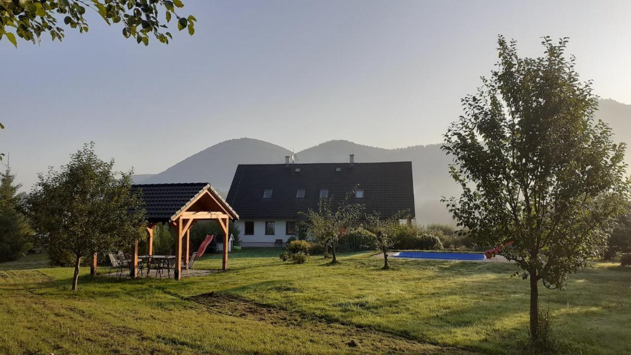 Apartman V Chaloupce Na Vrsku Bernartice  Экстерьер фото