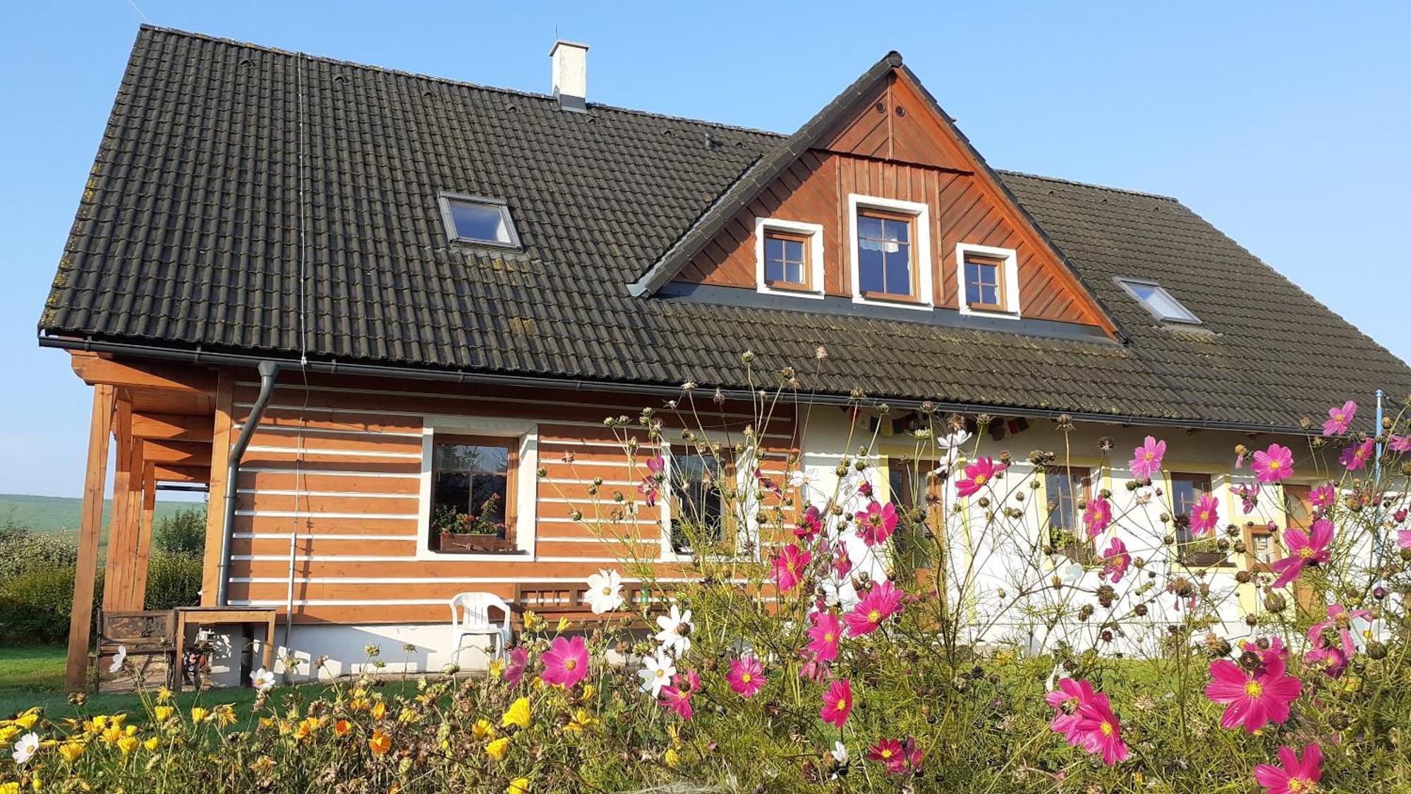 Apartman V Chaloupce Na Vrsku Bernartice  Экстерьер фото